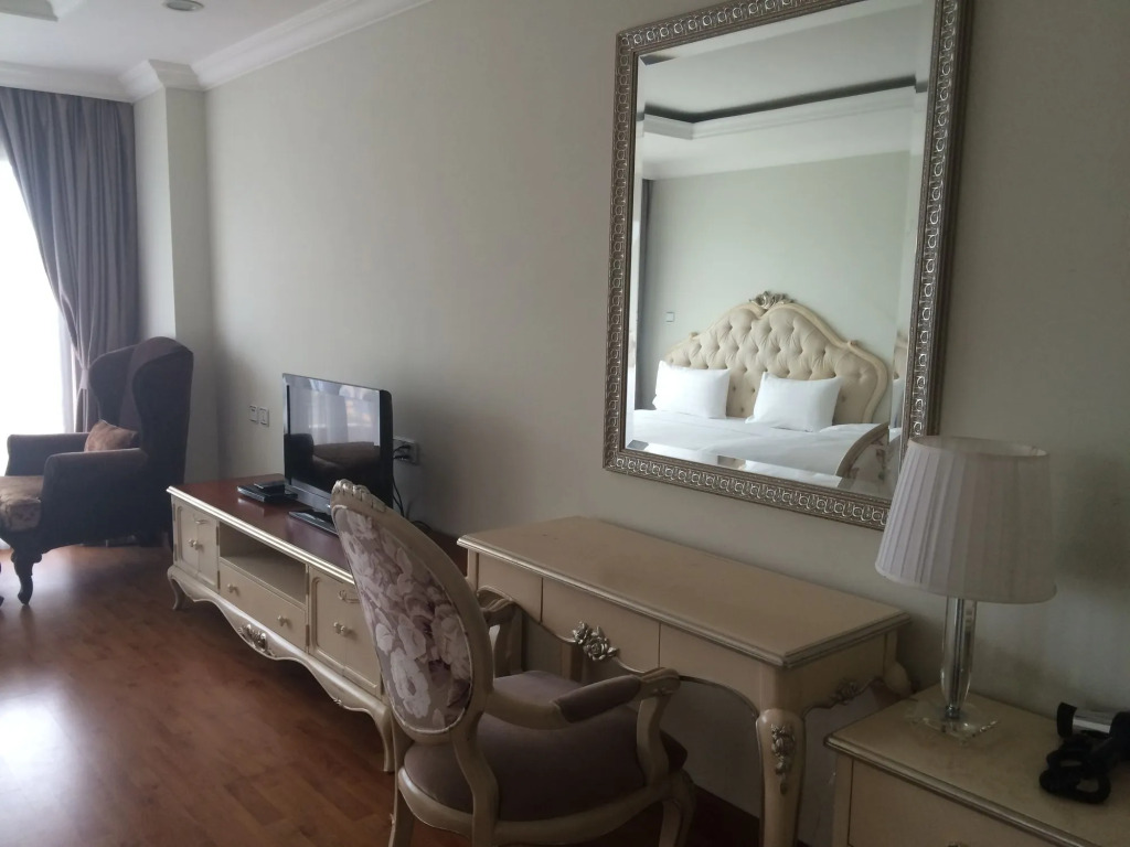 Lk Noble Suite
