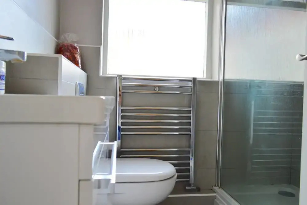 Spacious 1 Bedroom Flat Minutes From Oval