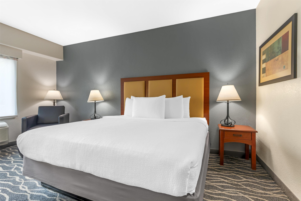 Best Western Plus Waxahachie Inn & Suites