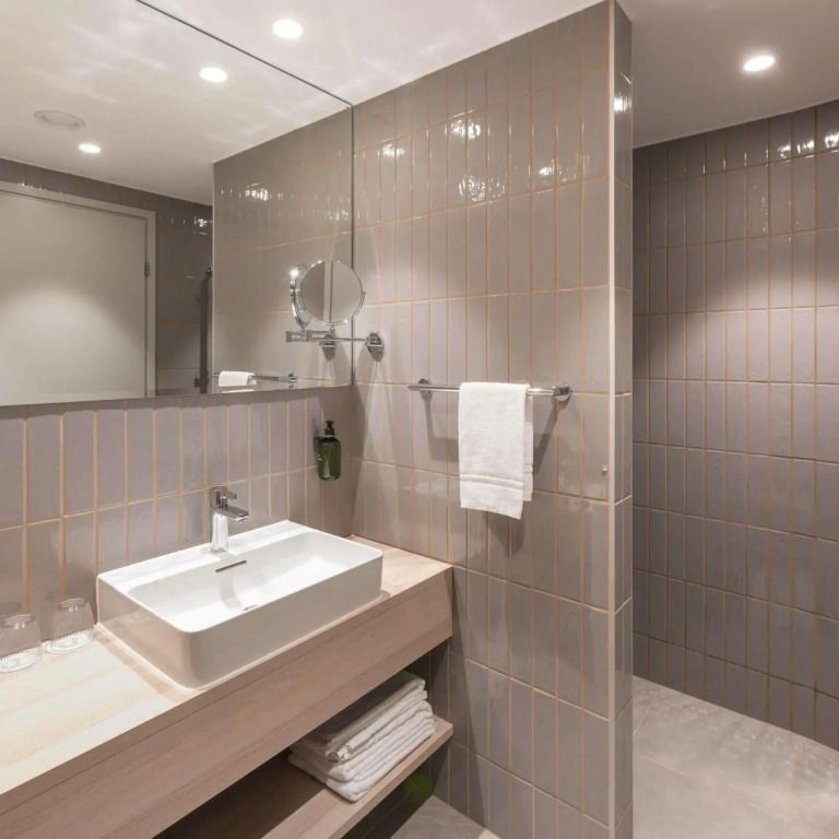 Oru Hub Hotel Tallinn - Handwritten Collection