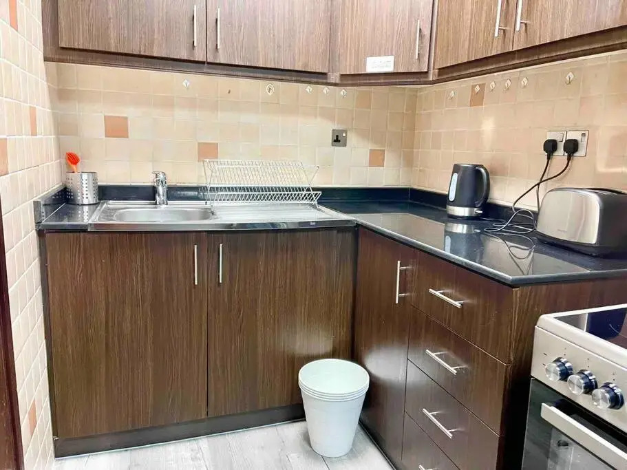 Cozy Upgraded Residential Flat with sea, Mangrove, pool view - Not Hotel - 1203