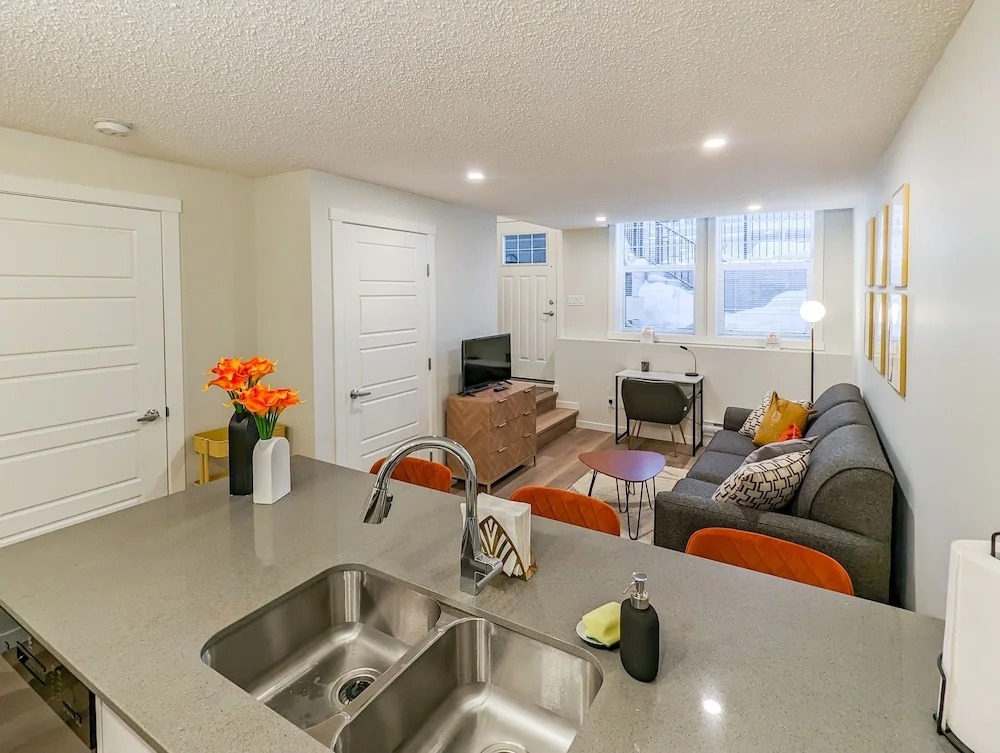 New Apartments in Cranston by GLOBALSTAY