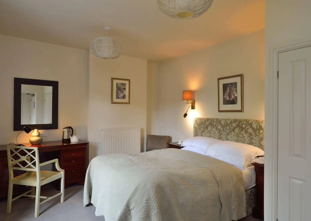 Book Whole Aparthotel