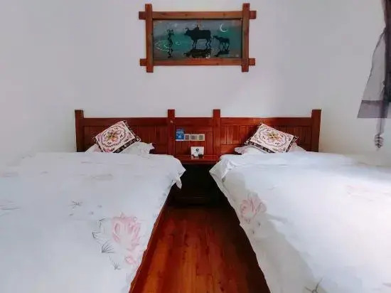 Qingfeng Xiaozhu Homestay (Zhangjiajie Wulingyuan Mark Store)