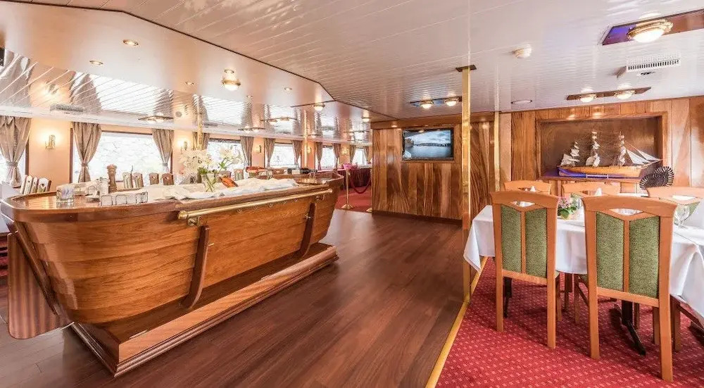Florentina boat