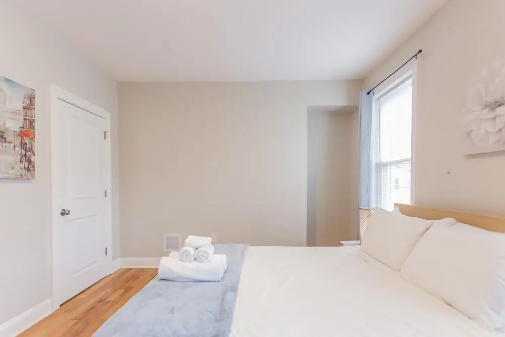 2342 Catharine