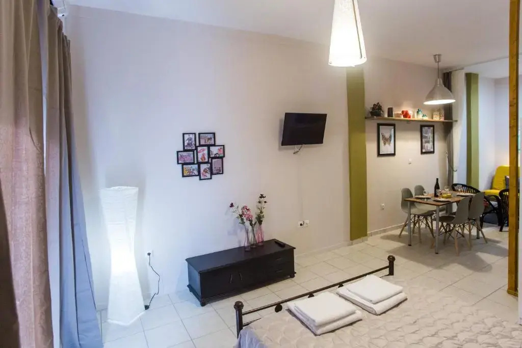 Luxurious Studio, near Athens Airport