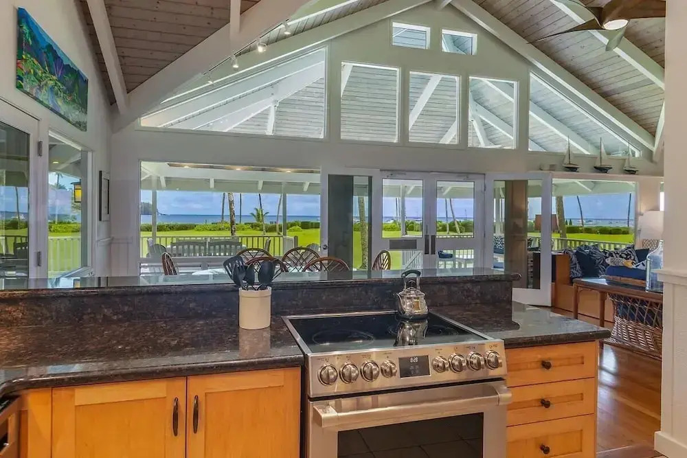 Makana Nui 3 Bedroom Home by RedAwning