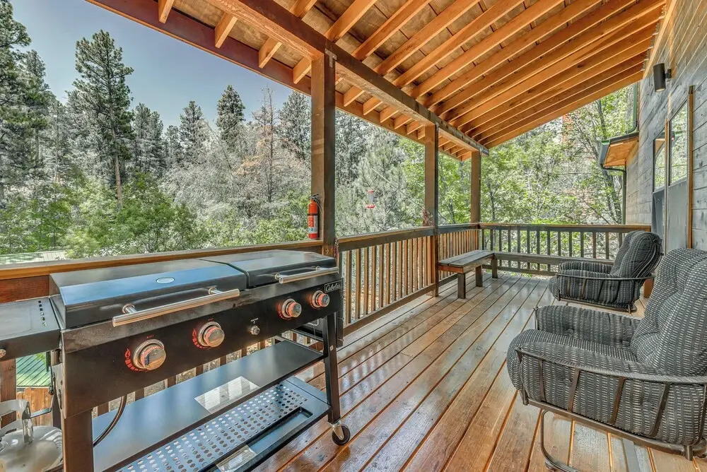 Mountain Retreat: Near Grindstone Lake & Trails!