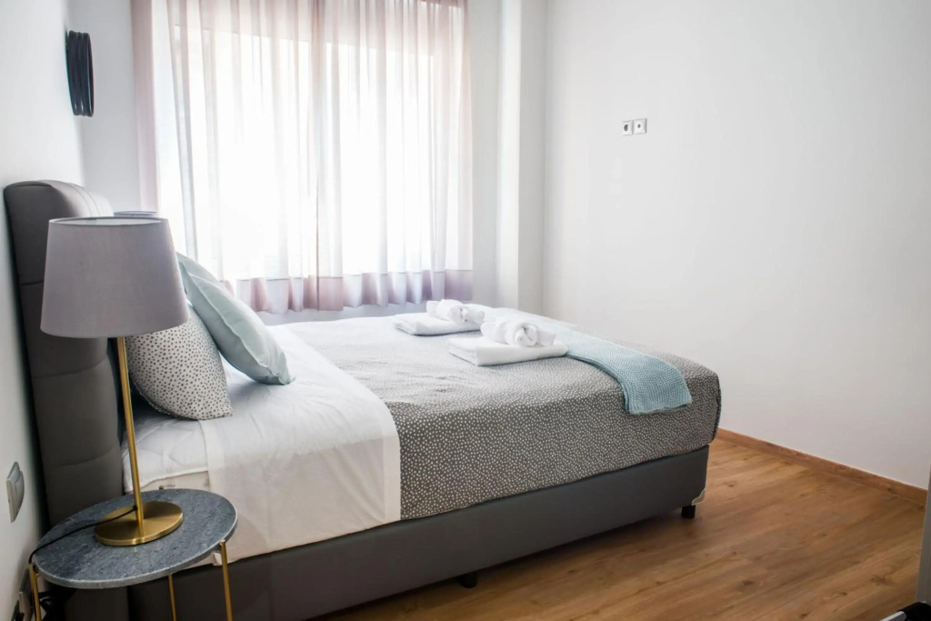 A21 Pristine Suite a breath away from Parthenoon!