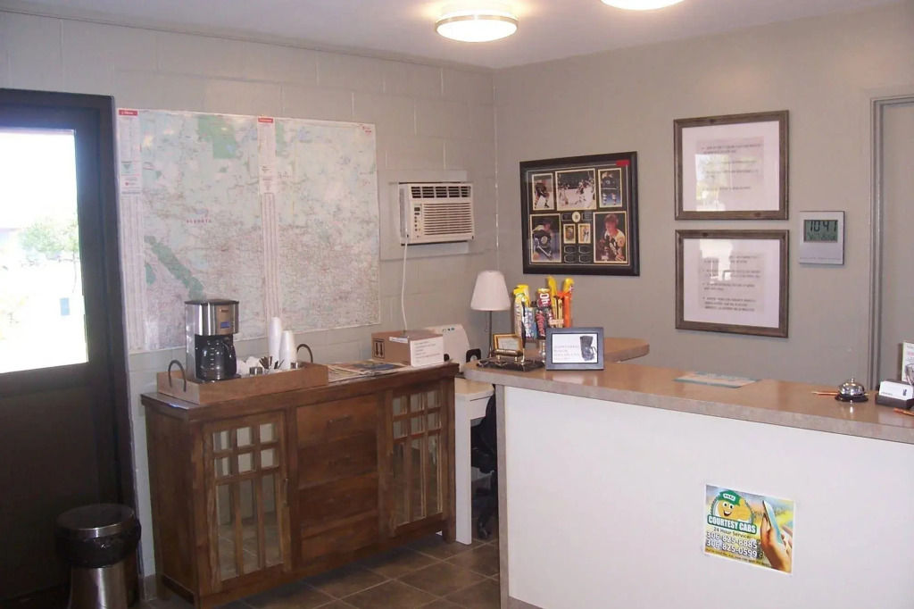 Ivanhoe Motel