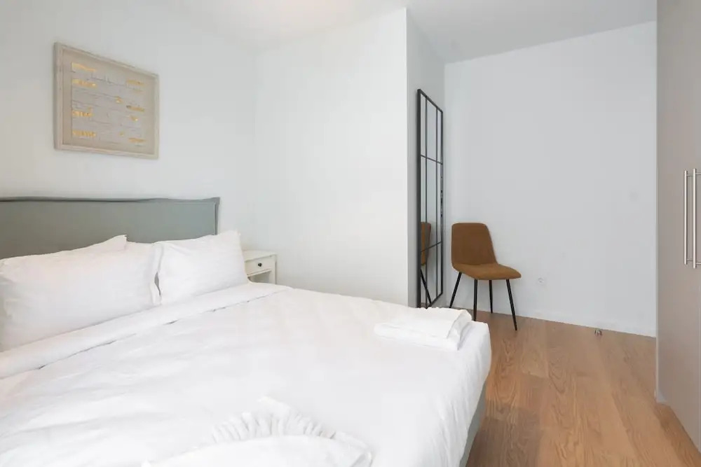 LIV Athinum 1 - Luxury Apartment 5A