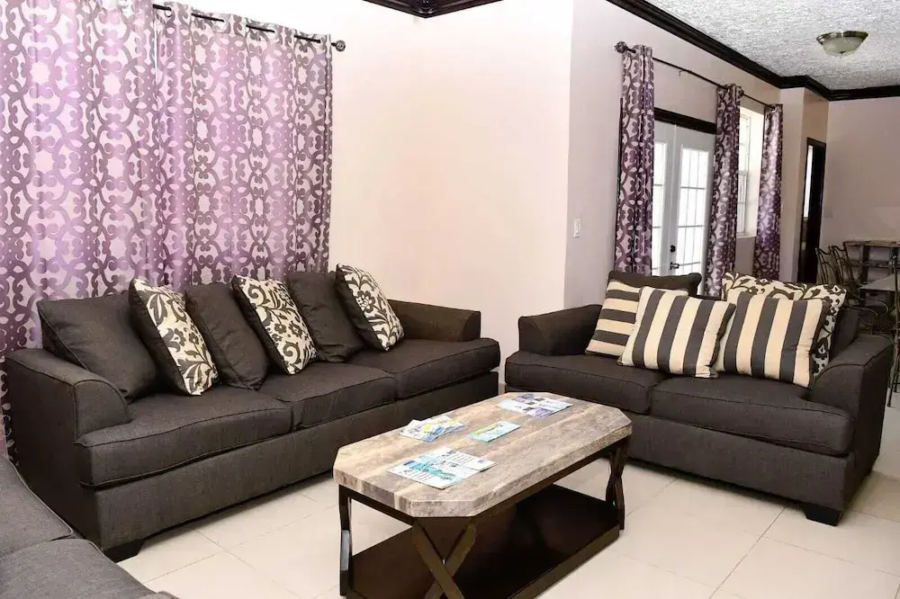 Island Turquoise Rental