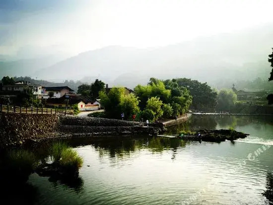 Laoqiang Farmhouse