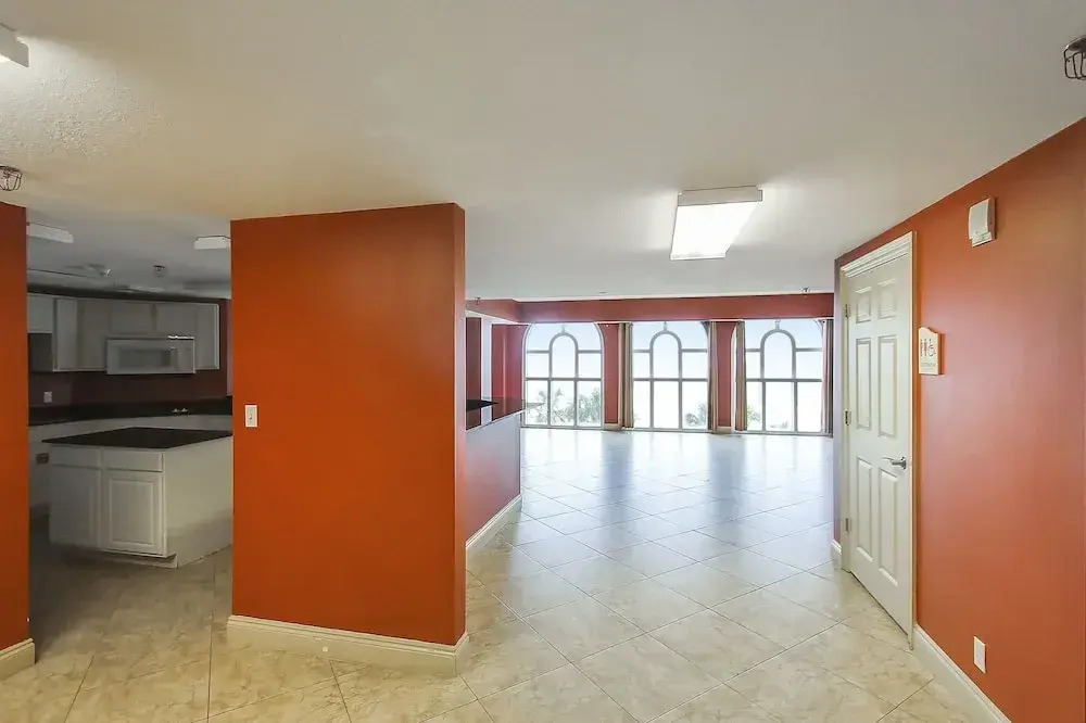 Calypso 1205 - Amazing Condo! Free Fun! Sleeps 4. Free Beach Chairs 1 Bedroom Condo by RedAwning