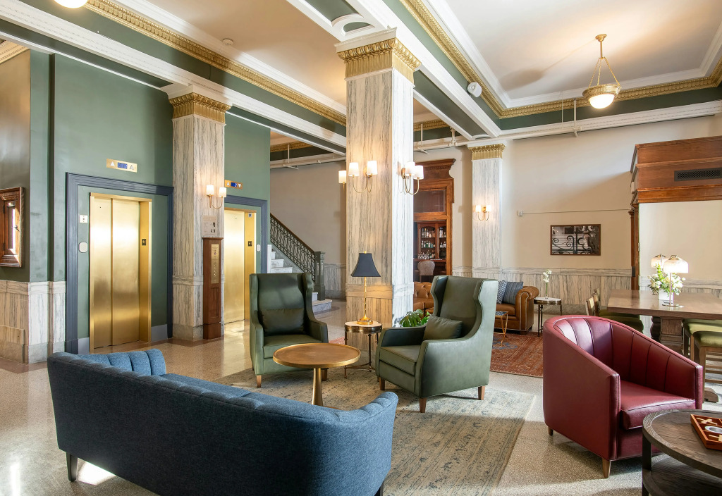 Hotel Petersburg, Tapestry Collection By Hilton
