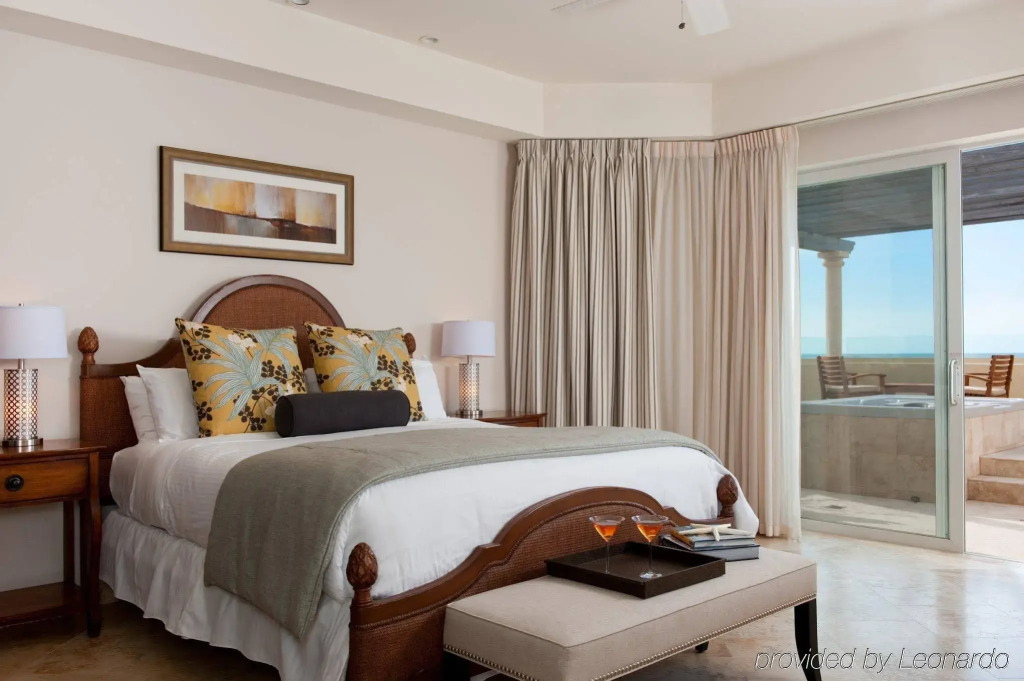 Grace Bay Club