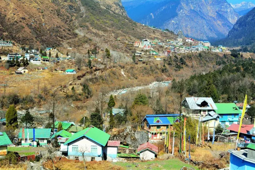 Rufina Lachung deCROWN