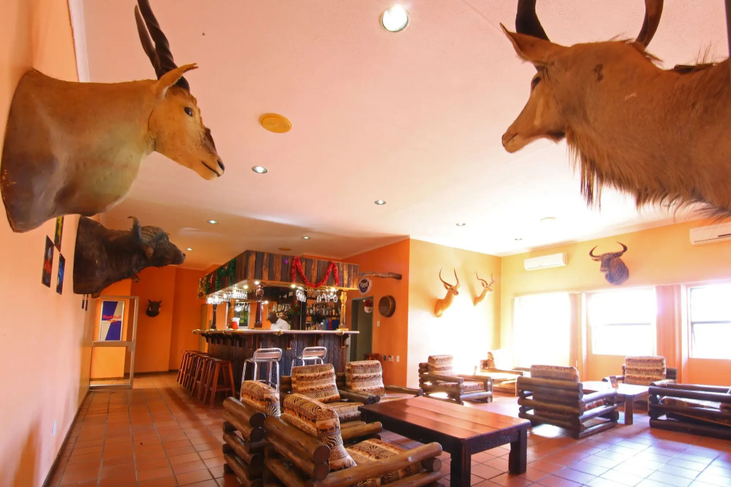 Kalahari Arms Hotel