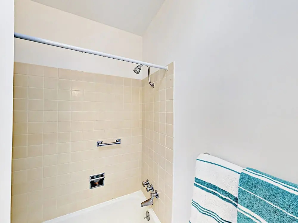 E Avenida Fey Norte - 3 Br Home