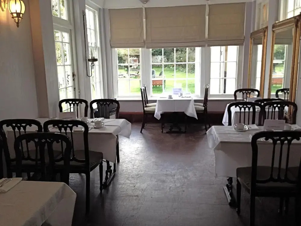 Antrobus Arms Hotel