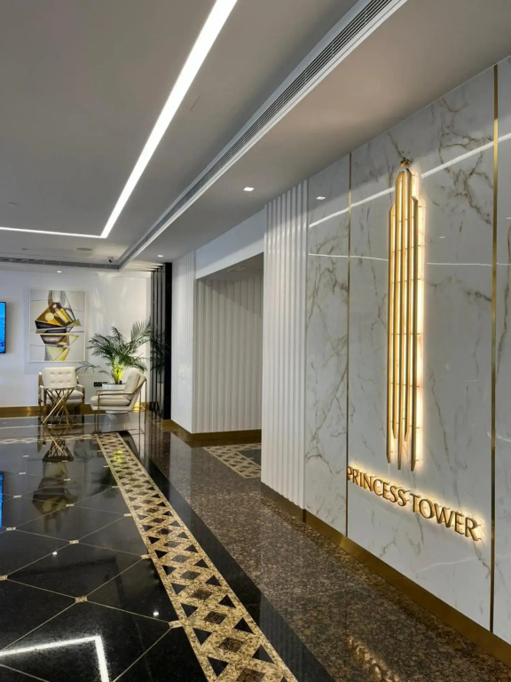 Dubai Marina - Princess Tower 6710