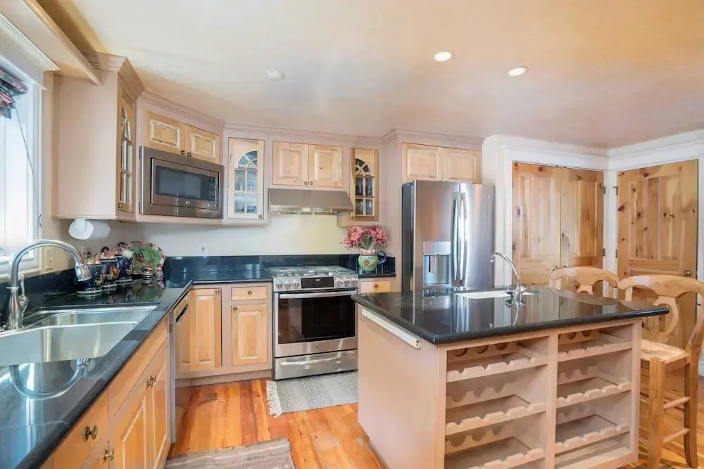 Hruza Hideout by Avantstay Walkable Location + Free Ski Shuttle, Mountain View