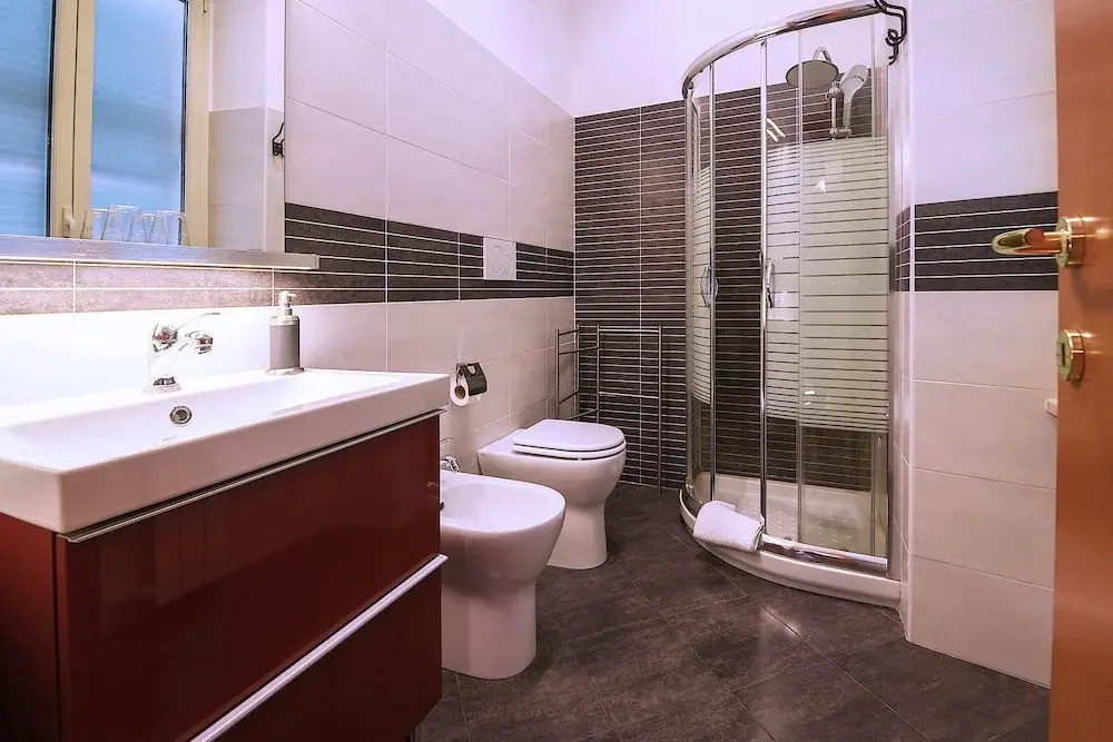 MICLAD Colosseum Guest House