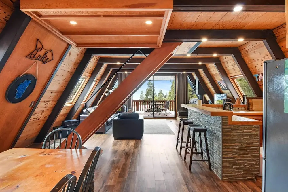 Lakeview Tree House