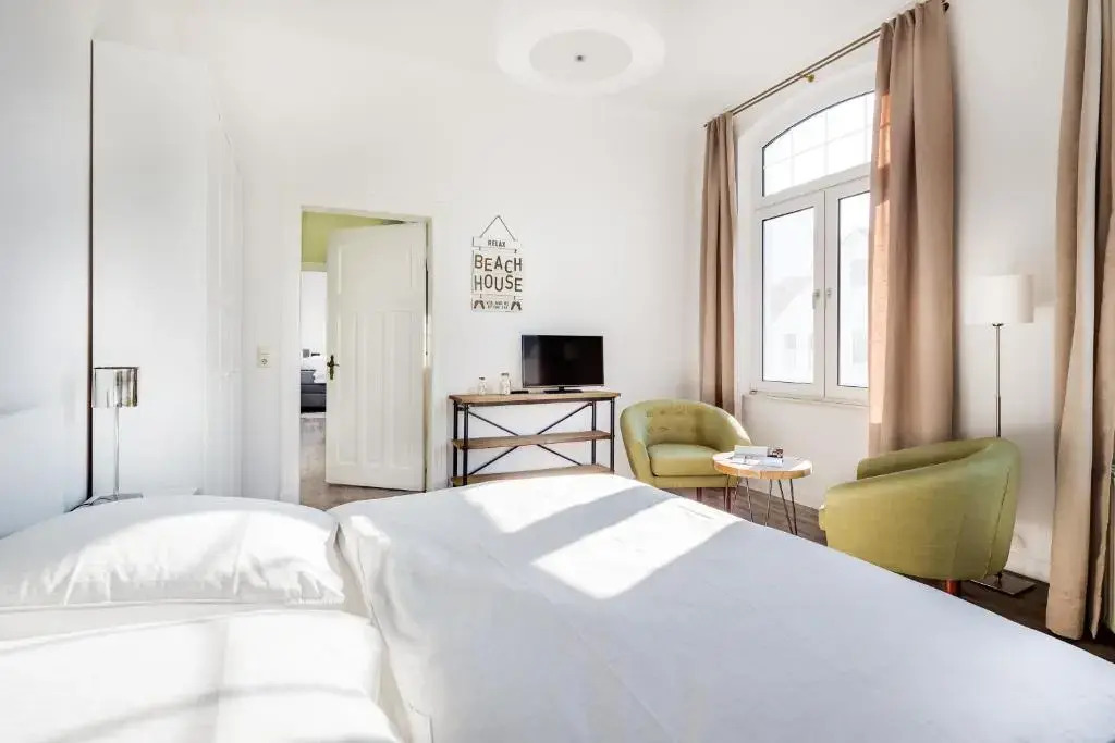 Herr Friese, Wohnung Nr. 6