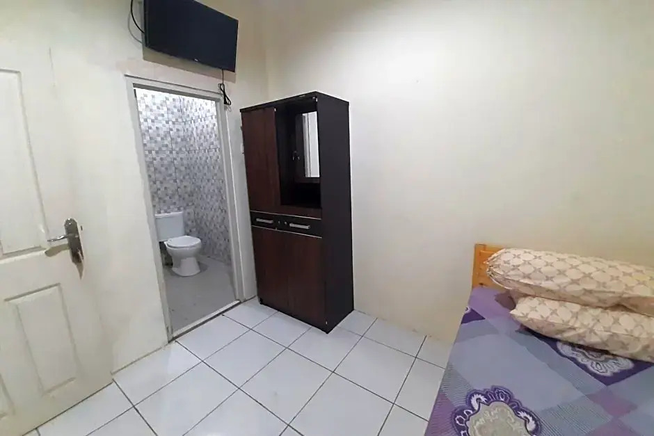 OYO Life 2751 Deyo Kost