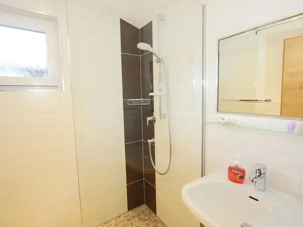 Apartment in Ski Paradise near Trails
