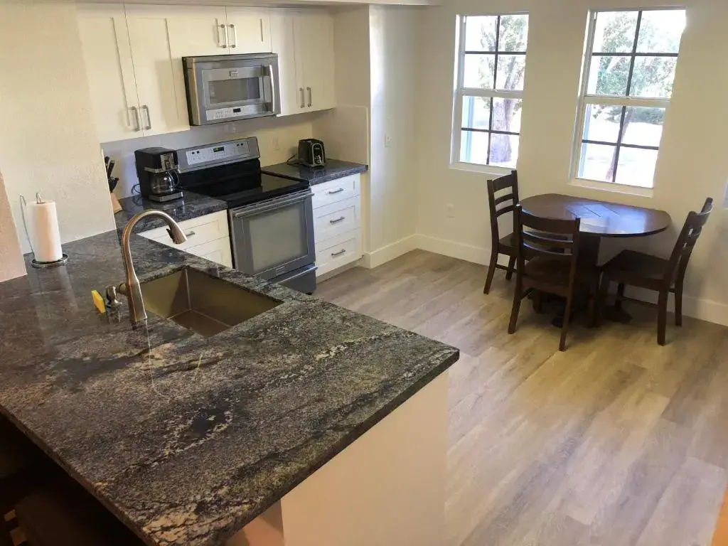 Licensed Mgr - 3/3.5 Modern Villa - Key Largo'S Premier Oceanfront Resort And Marina!