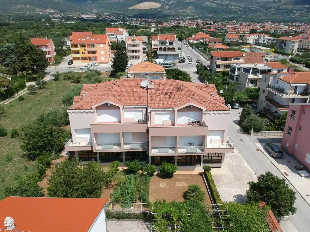 Apartments Dalmatino