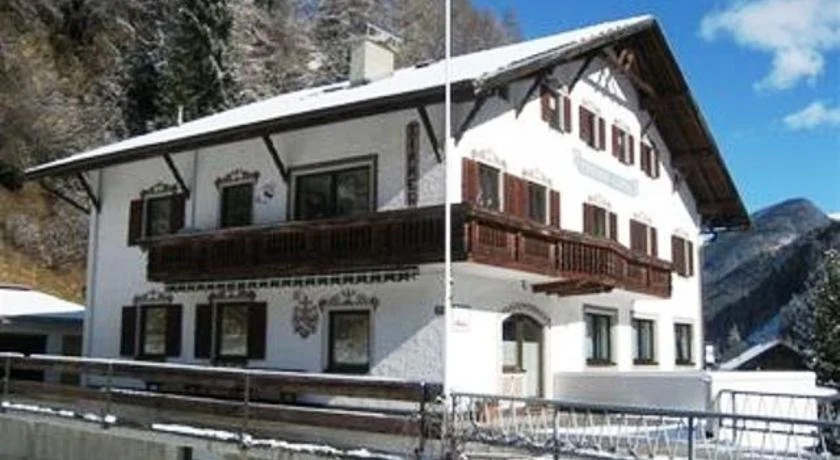 Pension Alpina