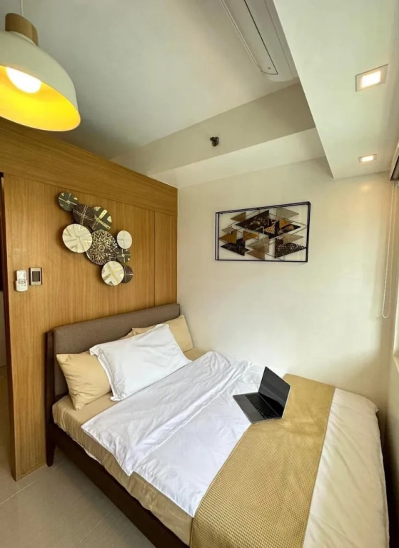 Staycation Shell Residence