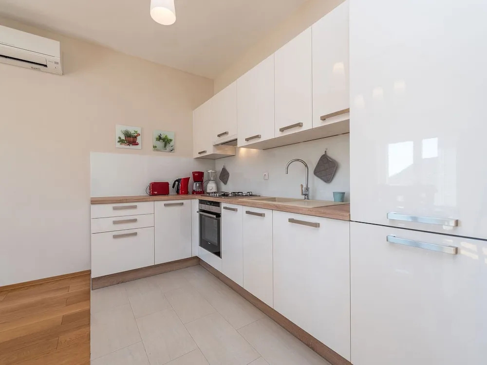 Private Holiday Home in Petrcane by the Sea