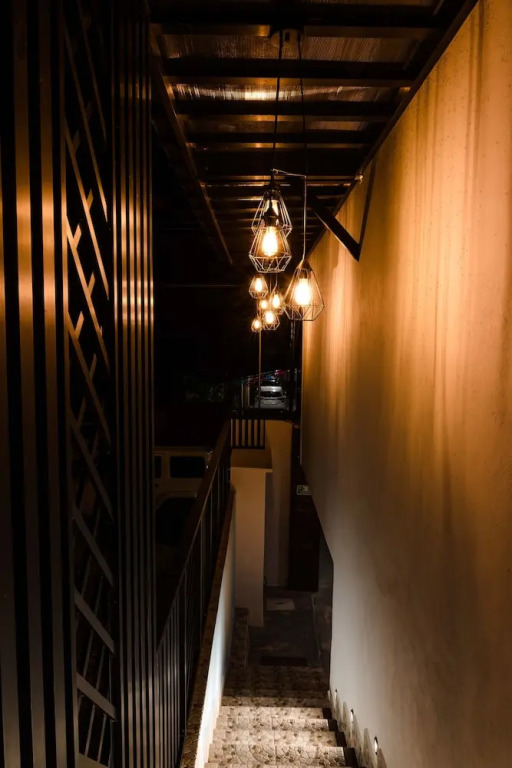 Hotel Naomi