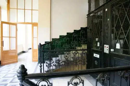 Charlotte Apartment Close to Opera