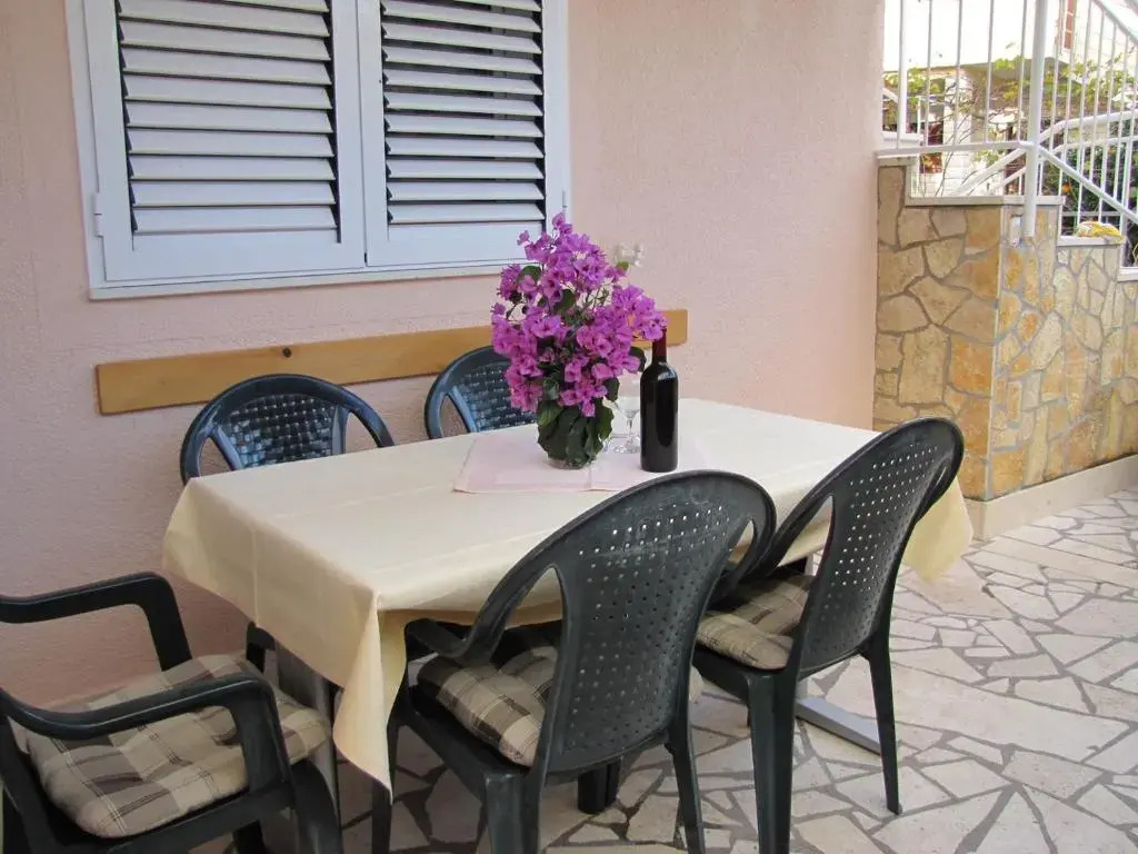 Apartments Škarpa 1601
