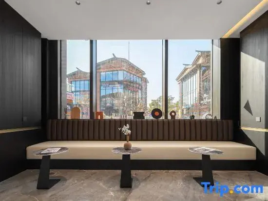 MisooHi Secret World Hotel (Zengcuo'an Branch, Huandao South Road, Xiamen)