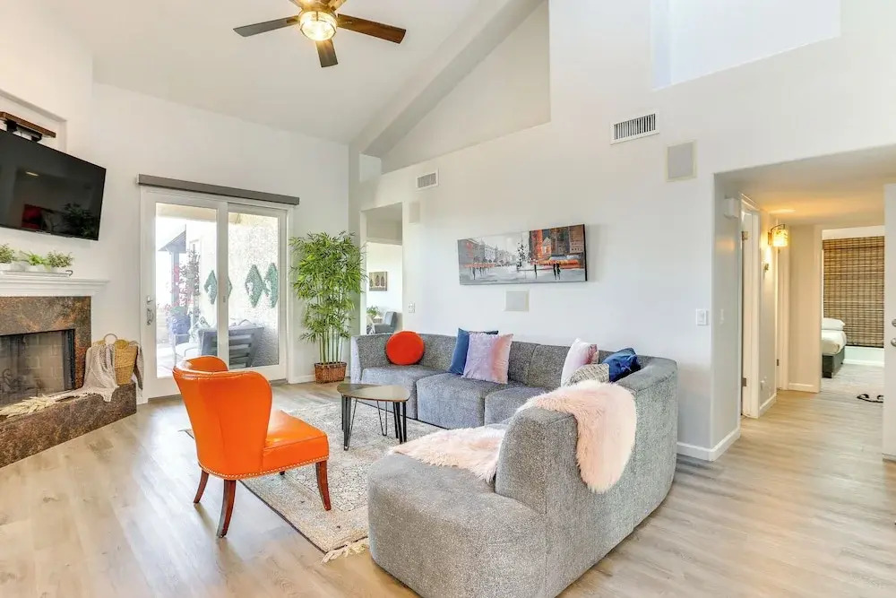 Mtn & City Views: Stunning Villa in Phoenix!