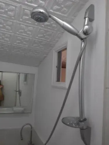 Room on Vezirova 3