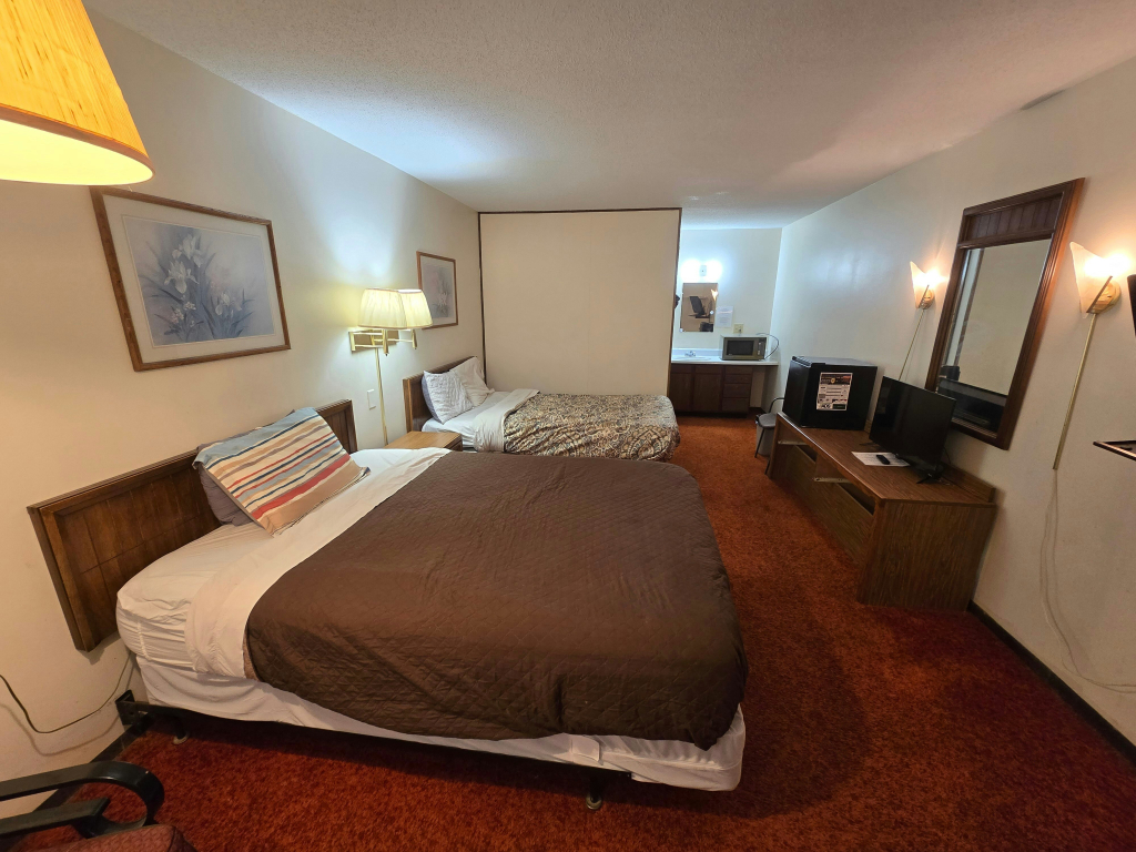 OYO Sandman Inn
