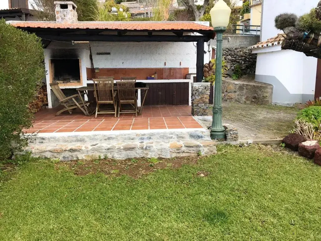 House With 2 Bedrooms in Fajã da Ovelha, With Wonderful sea View, Terr