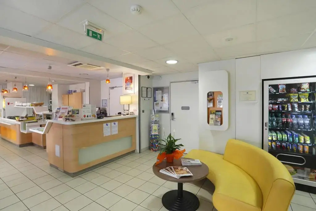 First Inn Hotel