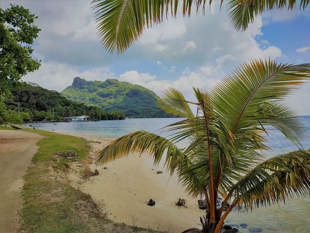 Huahine - Tipanier House