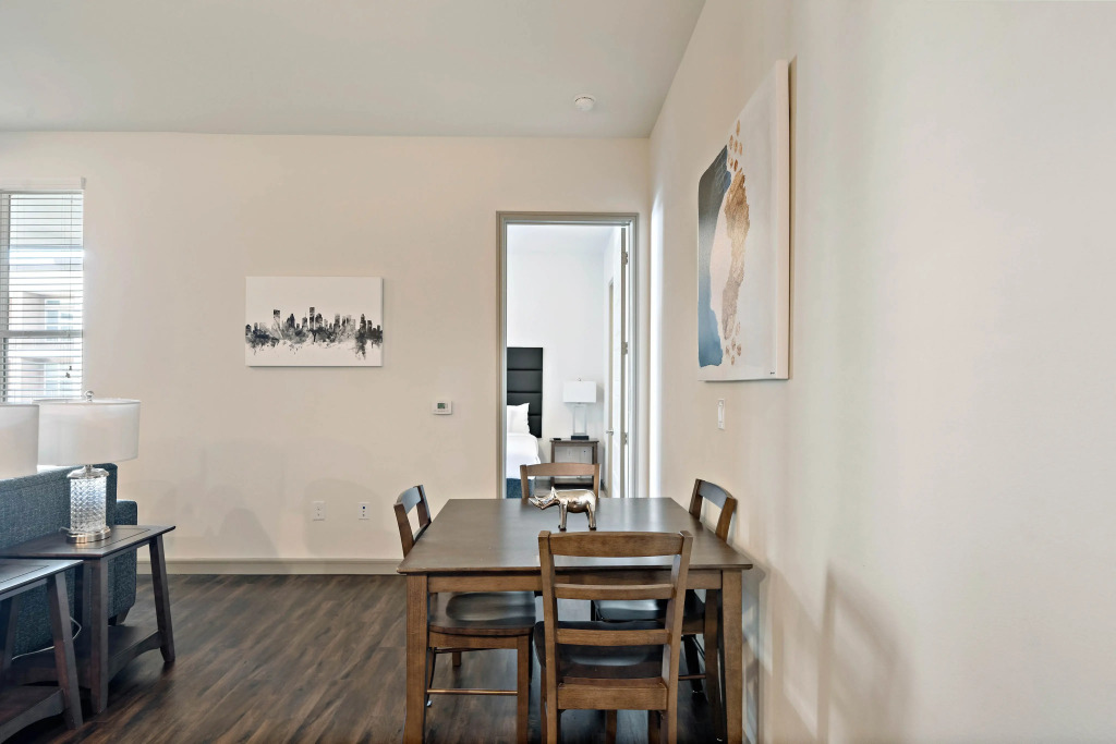 Downtown Location ✔Deep Cleaned ✔Modern Living