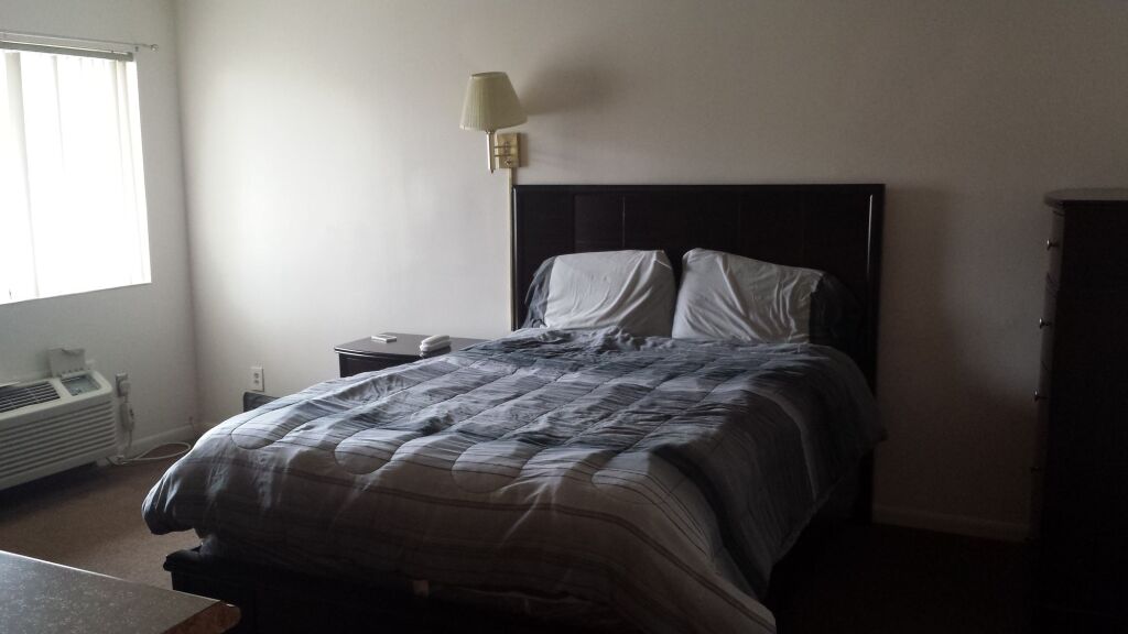 Airport Motor Inn