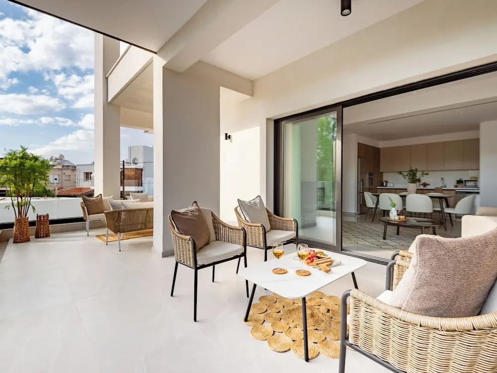 Sanders Breeze Limassol